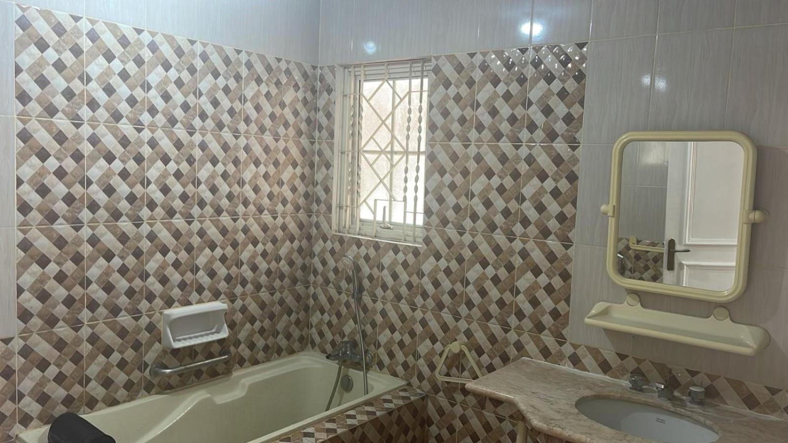 Vila Princess,Sentul 4Bedroom Dan Tenda Camping,Private Pool, Tenis Meja, Mini Billiard, Karaoke, Ayunan,Bbq, 08Satu3 80Satu6 4Satu5Satu 茂物 外观 照片