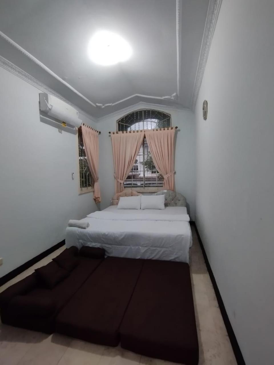 Vila Princess,Sentul 4Bedroom Dan Tenda Camping,Private Pool, Tenis Meja, Mini Billiard, Karaoke, Ayunan,Bbq, 08Satu3 80Satu6 4Satu5Satu 茂物 外观 照片