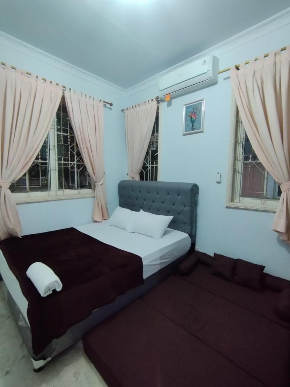 Vila Princess,Sentul 4Bedroom Dan Tenda Camping,Private Pool, Tenis Meja, Mini Billiard, Karaoke, Ayunan,Bbq, 08Satu3 80Satu6 4Satu5Satu 茂物 外观 照片
