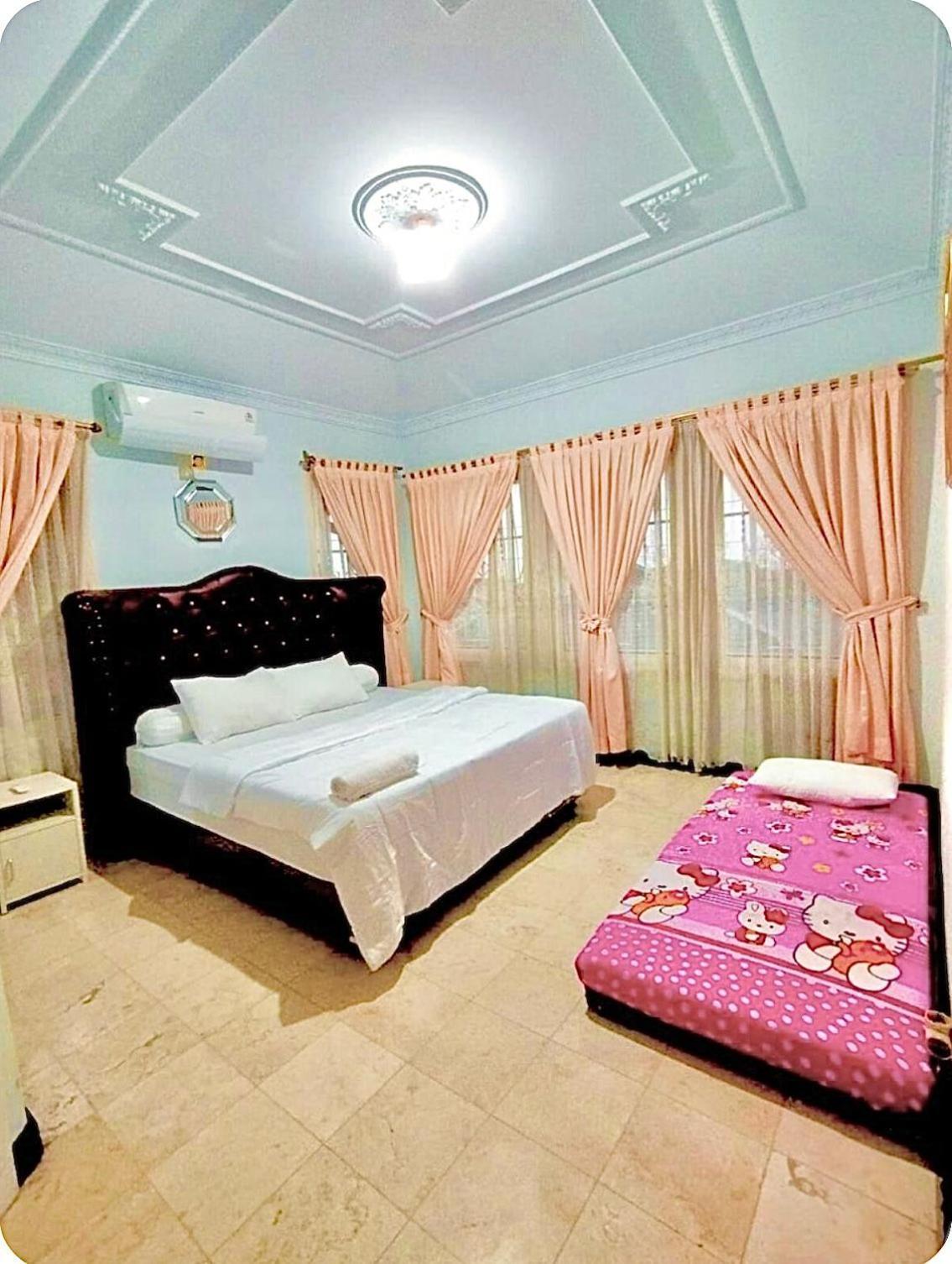 Vila Princess,Sentul 4Bedroom Dan Tenda Camping,Private Pool, Tenis Meja, Mini Billiard, Karaoke, Ayunan,Bbq, 08Satu3 80Satu6 4Satu5Satu 茂物 外观 照片