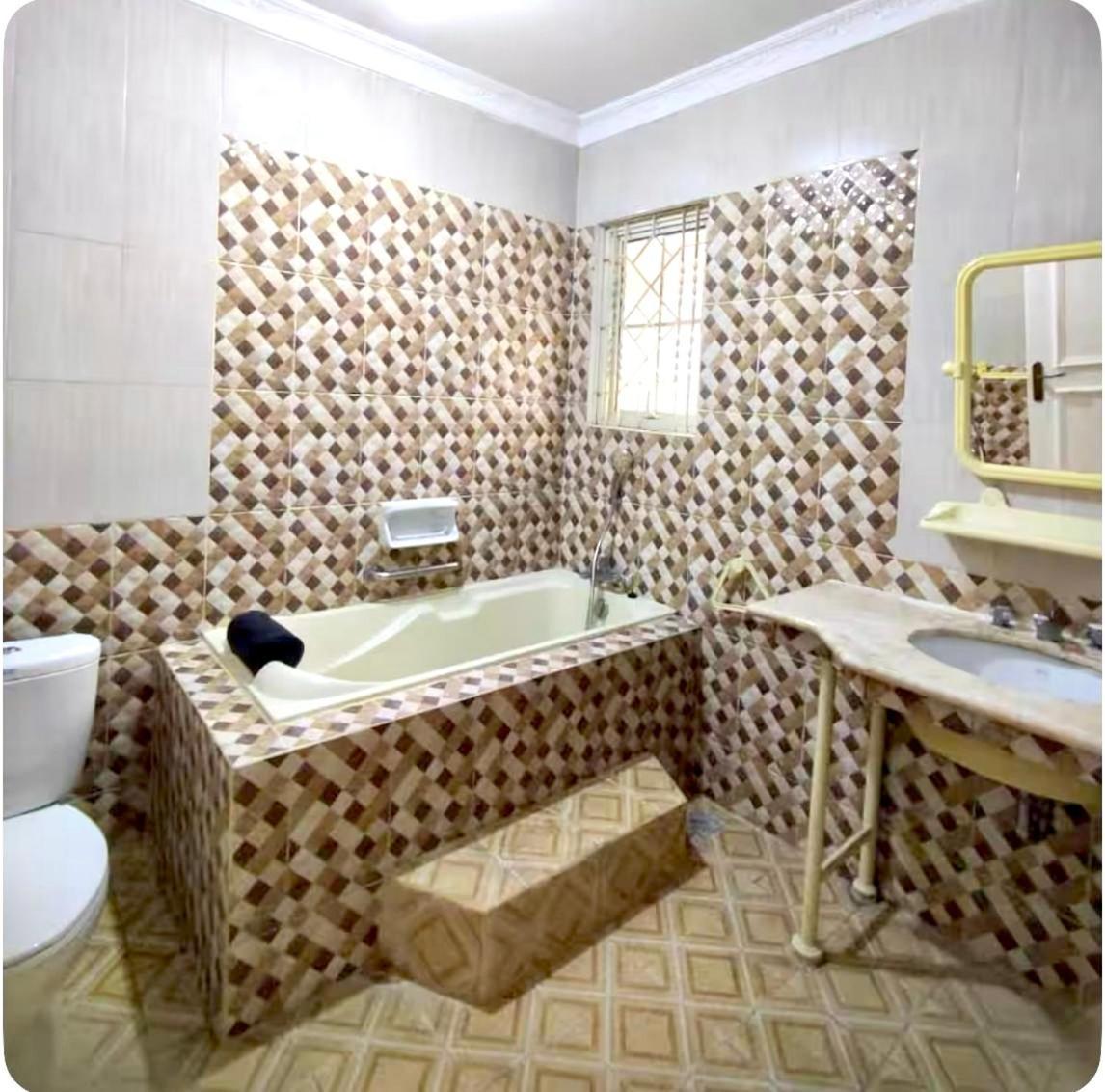 Vila Princess,Sentul 4Bedroom Dan Tenda Camping,Private Pool, Tenis Meja, Mini Billiard, Karaoke, Ayunan,Bbq, 08Satu3 80Satu6 4Satu5Satu 茂物 外观 照片
